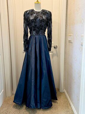 Victoria Royal Ltd Navy Formal Long Beaded Dress in Size 8 Black Tie Wedding